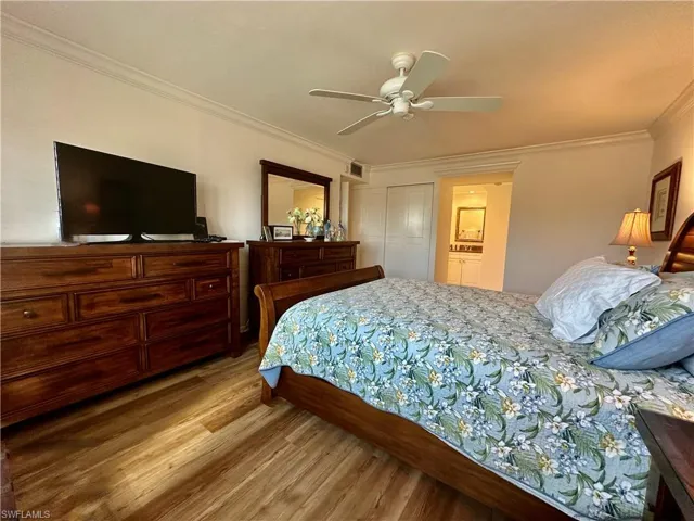 Queen Bed