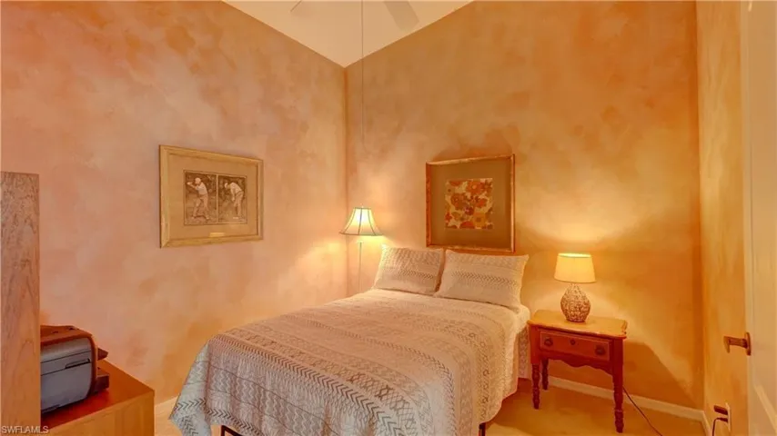 8083 Queen Palm Ln 424, Fort Myers, Florida 33966