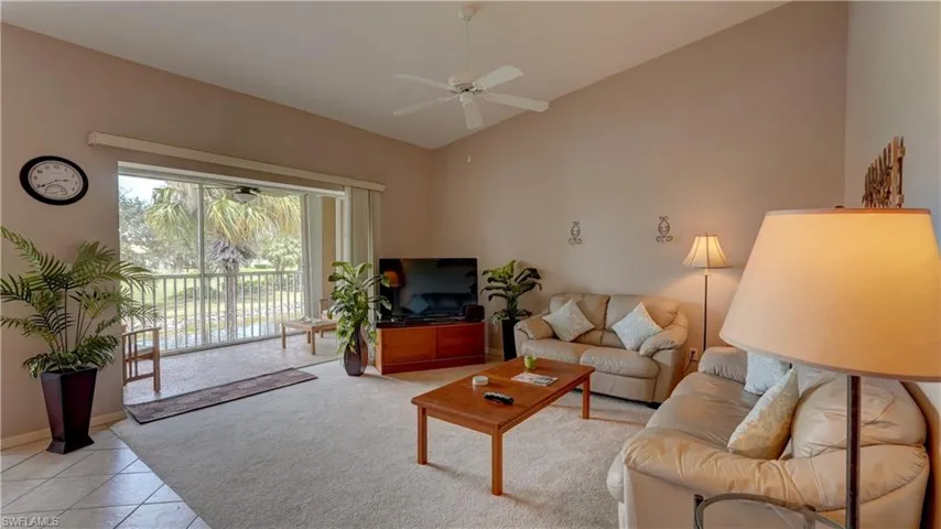 8083 Queen Palm Ln 424, Fort Myers, Florida 33966