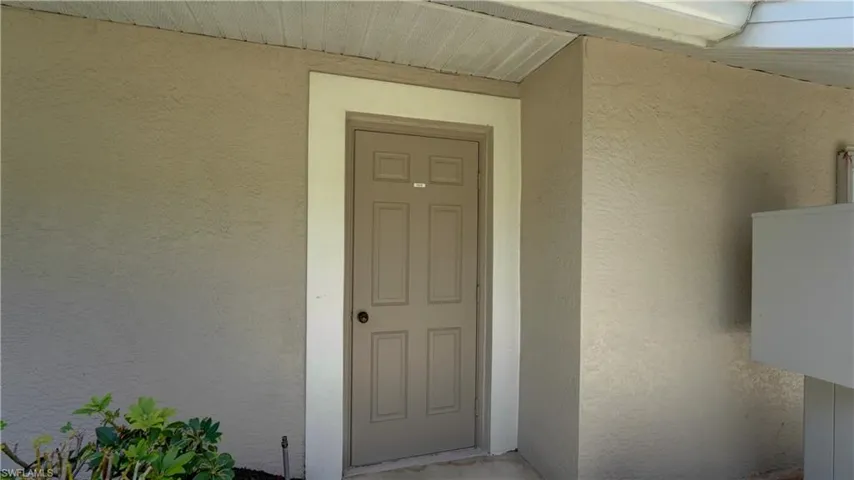 8083 Queen Palm Ln 424, Fort Myers, Florida 33966