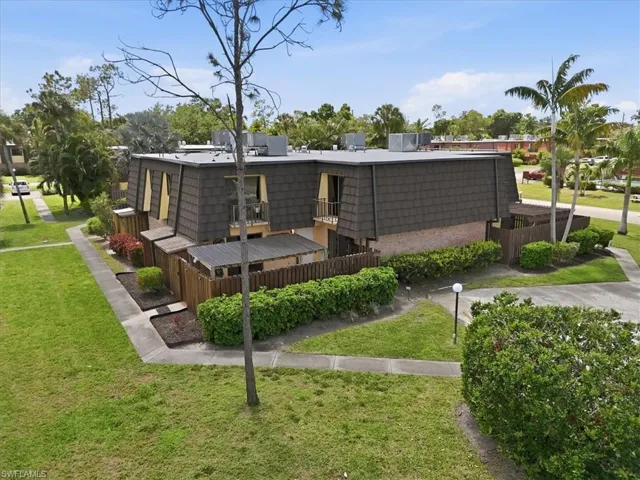 5590 Woodrose Ct 1, Fort Myers, Florida 33907