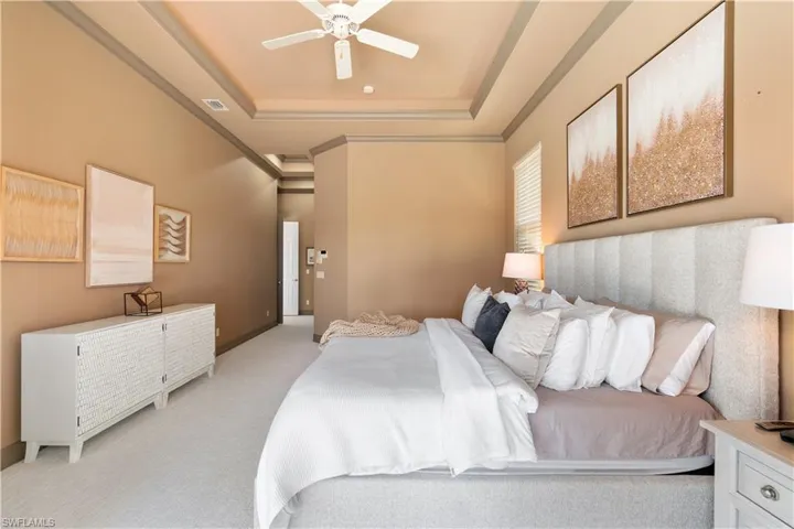 9687  Wilshire Lakes  BLVD, Naples, FL 34109