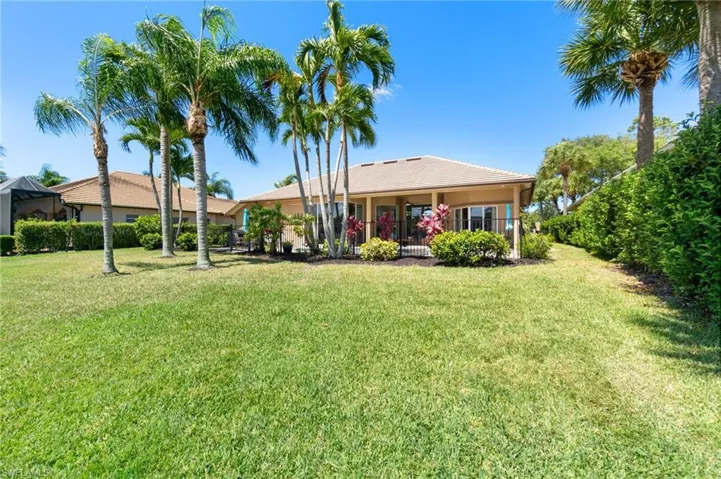 9687  Wilshire Lakes  BLVD, Naples, FL 34109