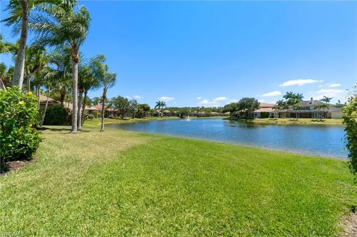 9687  Wilshire Lakes  BLVD, Naples, FL 34109