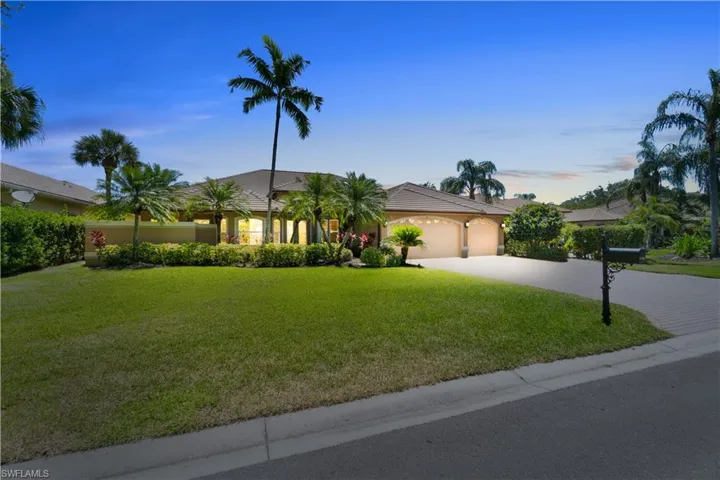 9687  Wilshire Lakes  BLVD, Naples, FL 34109