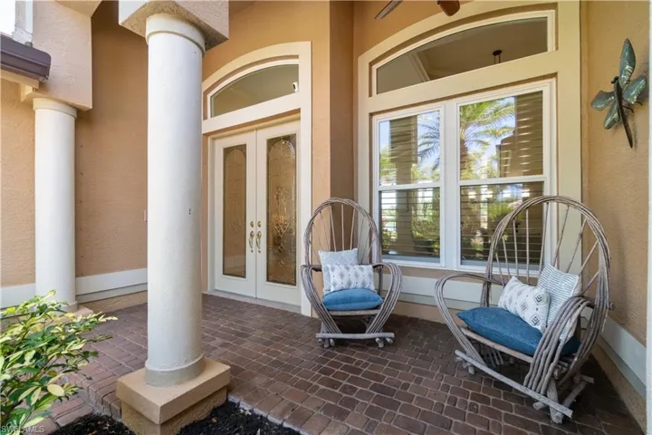 9687  Wilshire Lakes  BLVD, Naples, FL 34109