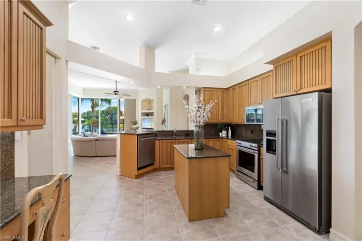 9687  Wilshire Lakes  BLVD, Naples, FL 34109
