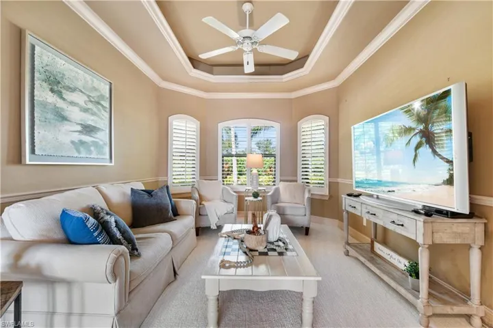 9687  Wilshire Lakes  BLVD, Naples, FL 34109