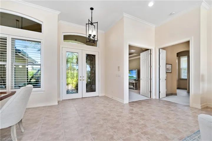9687  Wilshire Lakes  BLVD, Naples, FL 34109
