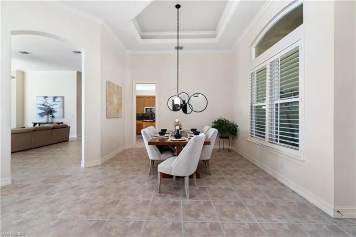 9687  Wilshire Lakes  BLVD, Naples, FL 34109
