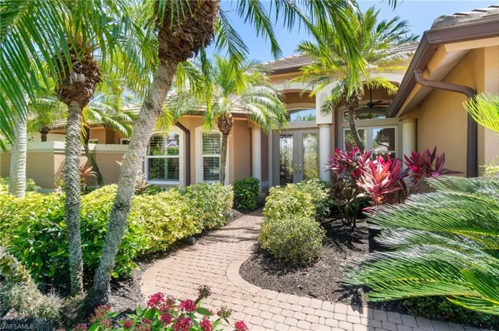 9687  Wilshire Lakes  BLVD, Naples, FL 34109