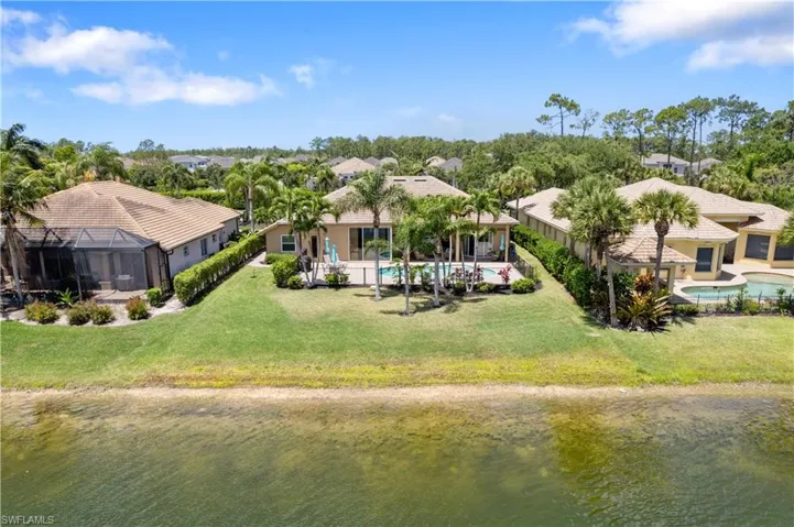 9687  Wilshire Lakes  BLVD, Naples, FL 34109