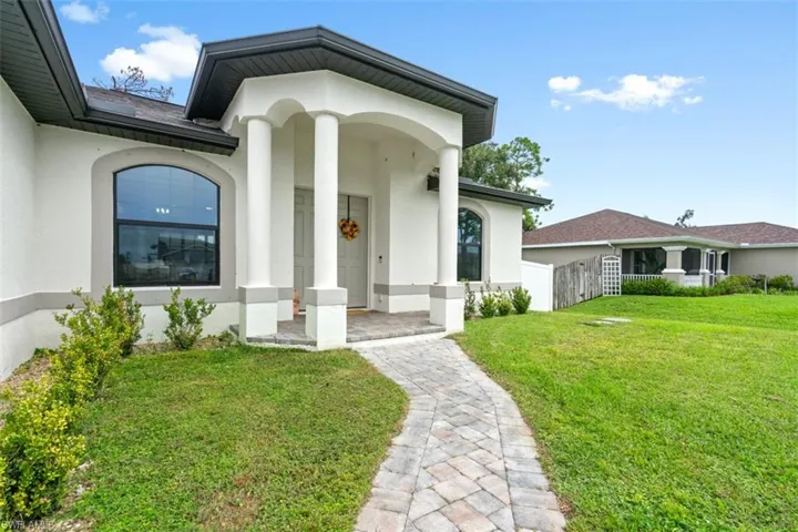 14221  Chancellor  ST, Fort Myers, FL 33905