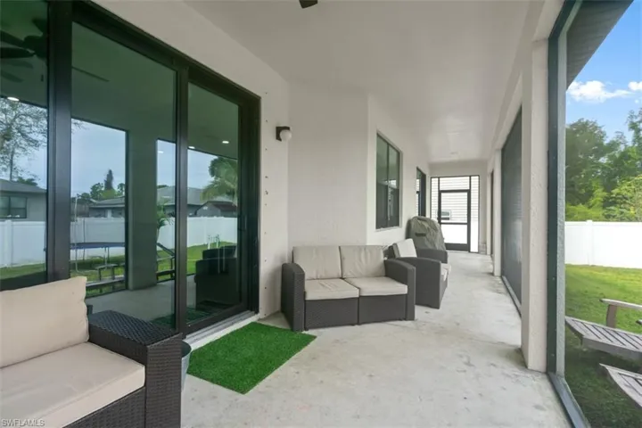14221  Chancellor  ST, Fort Myers, FL 33905