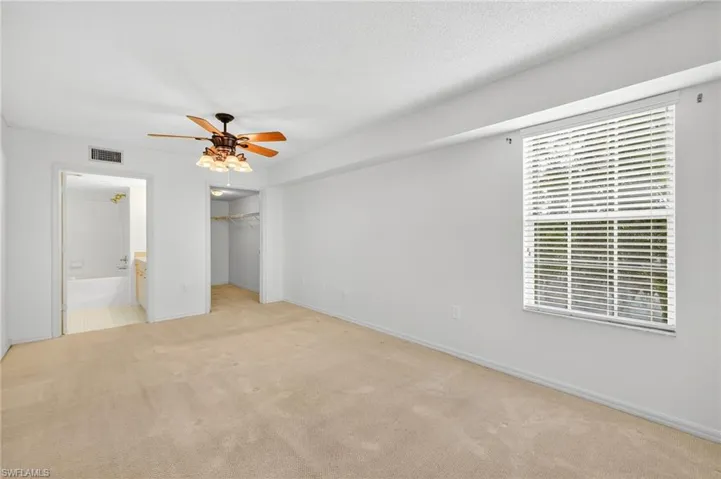 Primary bedroom w/ oversized walk-in closet
