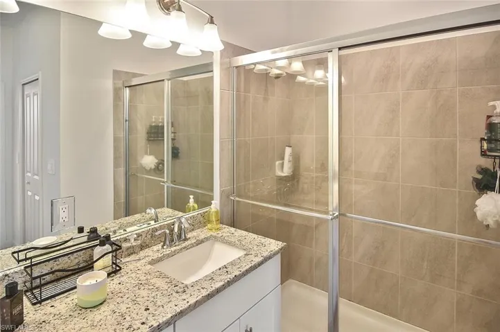14101  Pine Lodge  LN, Fort Myers, FL 33913