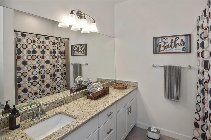 14101  Pine Lodge  LN, Fort Myers, FL 33913
