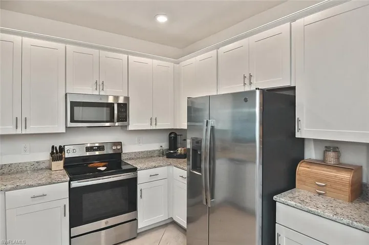 14101  Pine Lodge  LN, Fort Myers, FL 33913
