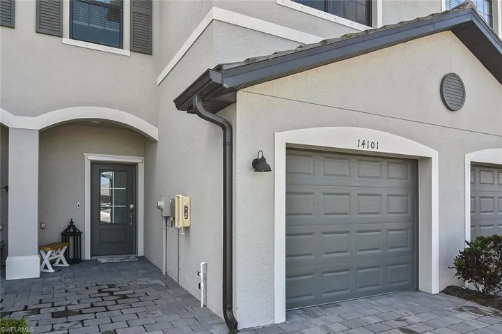 14101  Pine Lodge  LN, Fort Myers, FL 33913