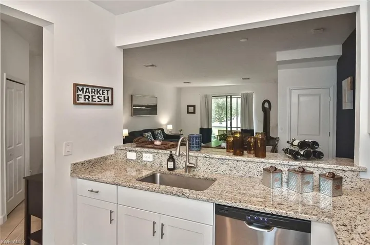 14101  Pine Lodge  LN, Fort Myers, FL 33913