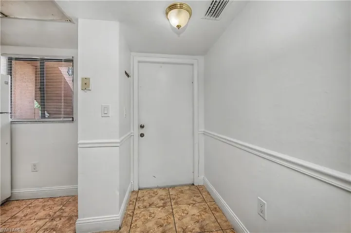 2700 Park Windsor Dr 713, Fort Myers, Florida 33901