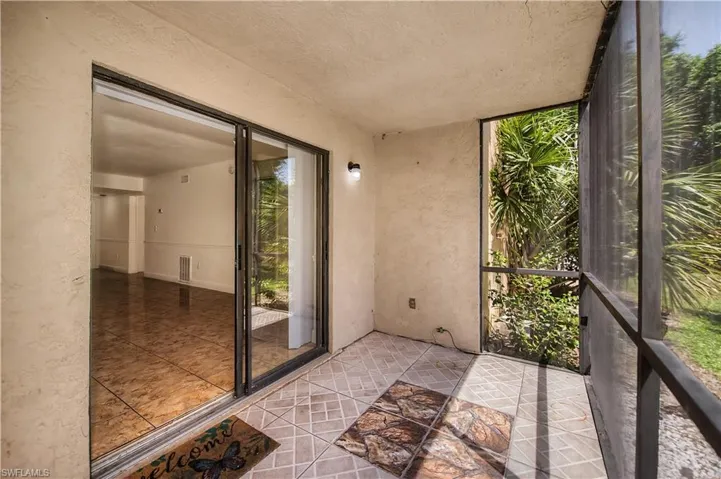 2700 Park Windsor Dr 713, Fort Myers, Florida 33901
