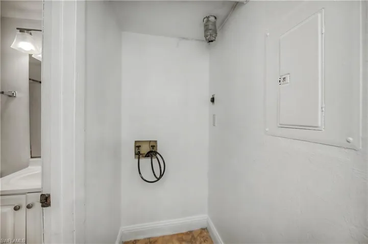2700 Park Windsor Dr 713, Fort Myers, Florida 33901
