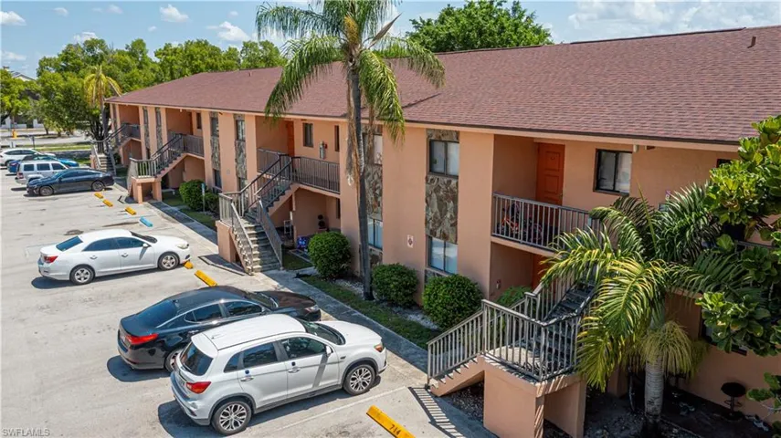 2700 Park Windsor Dr 713, Fort Myers, Florida 33901