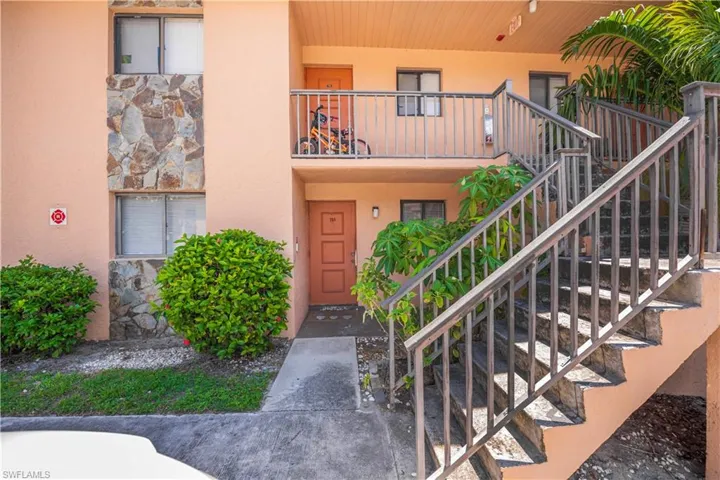 2700 Park Windsor Dr 713, Fort Myers, Florida 33901