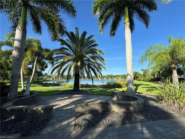 5574  Brightwood  DR, Fort Myers, FL 33905