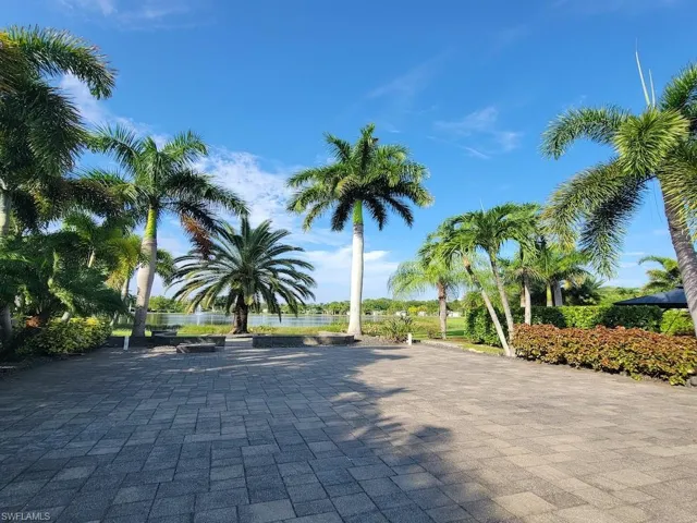 5574  Brightwood  DR, Fort Myers, FL 33905