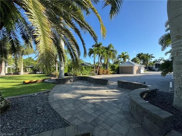 5574  Brightwood  DR, Fort Myers, FL 33905
