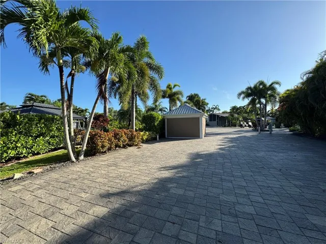 5574  Brightwood  DR, Fort Myers, FL 33905