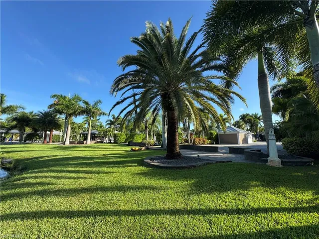 5574  Brightwood  DR, Fort Myers, FL 33905