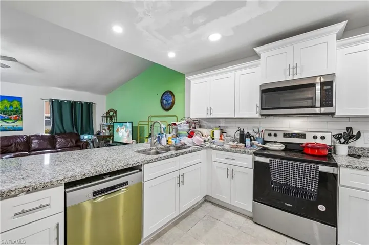 17327 Birchwood Ln, Fort Myers, Florida 33908