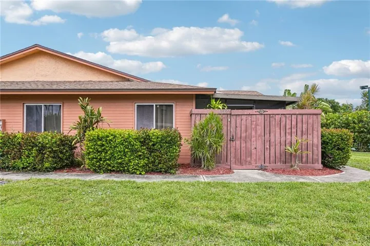 17327 Birchwood Ln, Fort Myers, Florida 33908