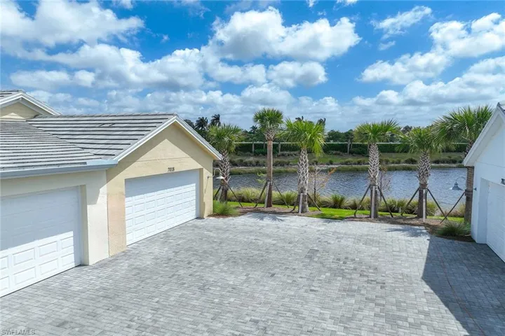 7018 Saona Ct, Naples, Florida 34113