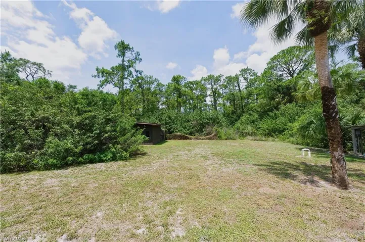 741  9th SW ST, Naples, FL 34117