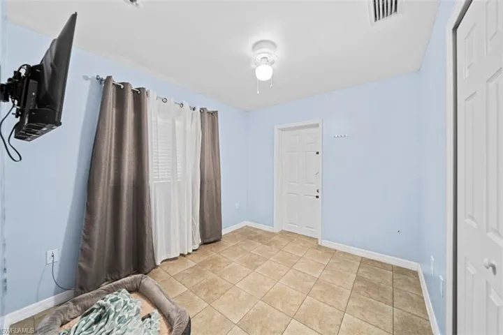 1243 Earnest St E, Lehigh Acres, Florida 33974