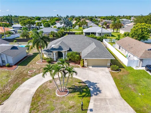 2214 Se 10th Ln, Cape Coral, Florida 33990