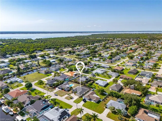 2214 Se 10th Ln, Cape Coral, Florida 33990