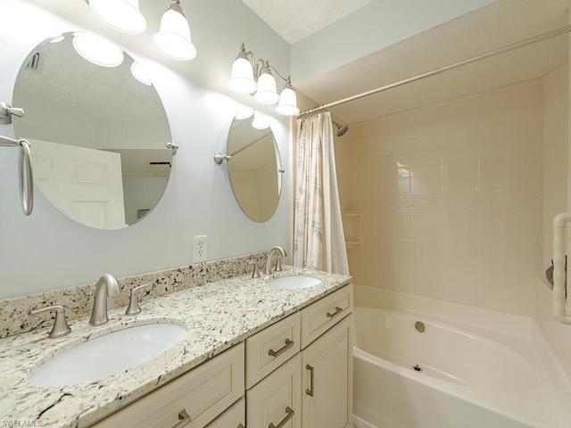 1044  Woodshire  LN, Naples, FL 34105