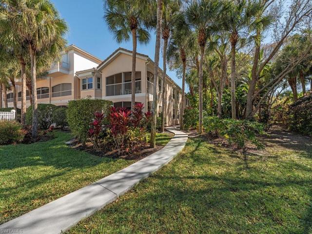 1044  Woodshire  LN, Naples, FL 34105