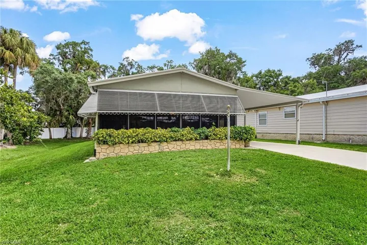 5 Erica St, Alva, Florida 33920