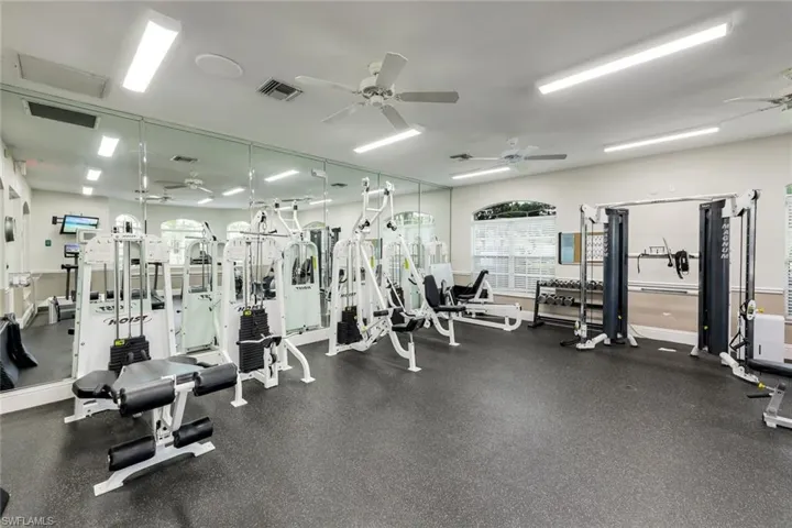 8683 Ibis Cove Cir, Naples, Florida 34119