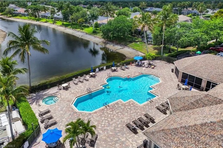8683 Ibis Cove Cir, Naples, Florida 34119