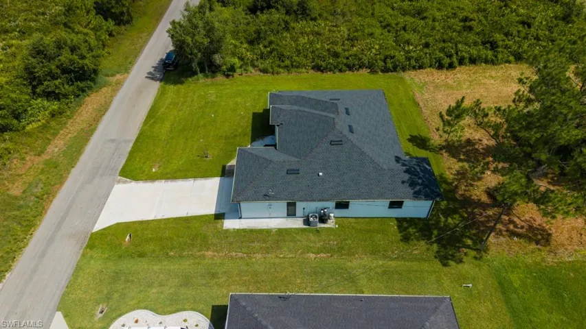 1752 Pine Ave, Lehigh Acres, Florida 33972