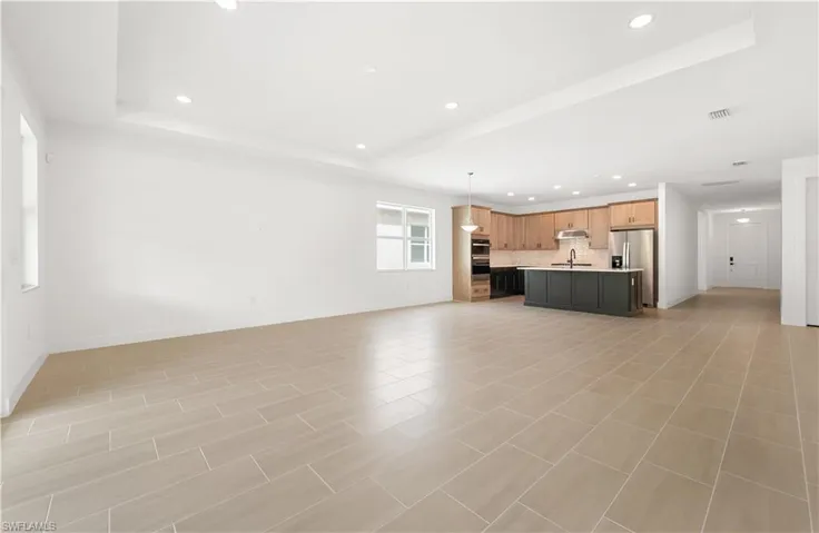 8775  Oceana  WAY, Naples, FL 34114
