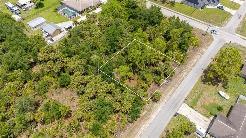 521 Clayton Ave, Lehigh Acres, Florida 33972