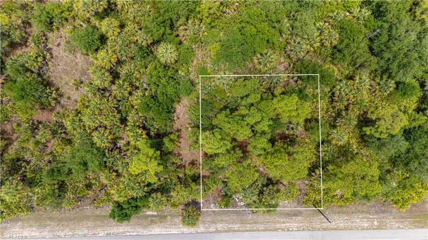 521 Clayton Ave, Lehigh Acres, Florida 33972